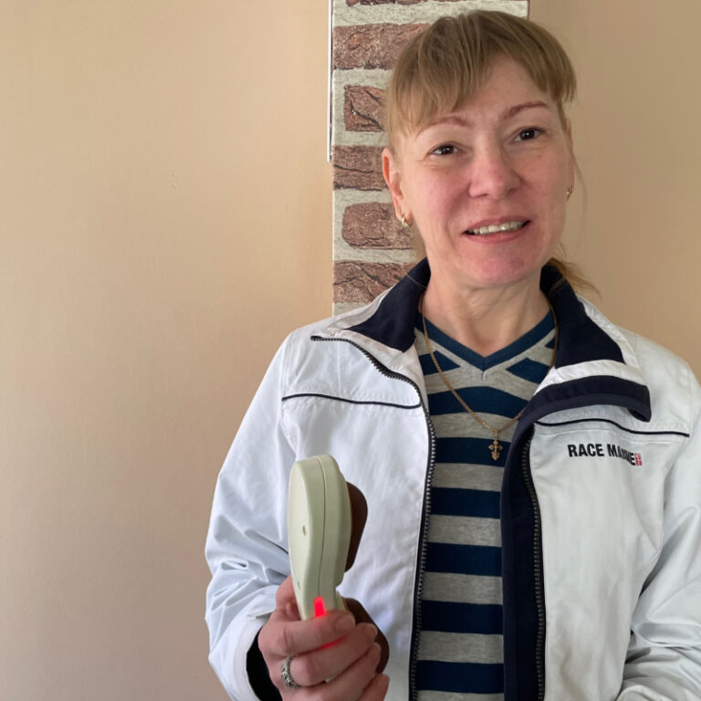 Ксения Димитрова, фризьор за продуктите на Nuga Best